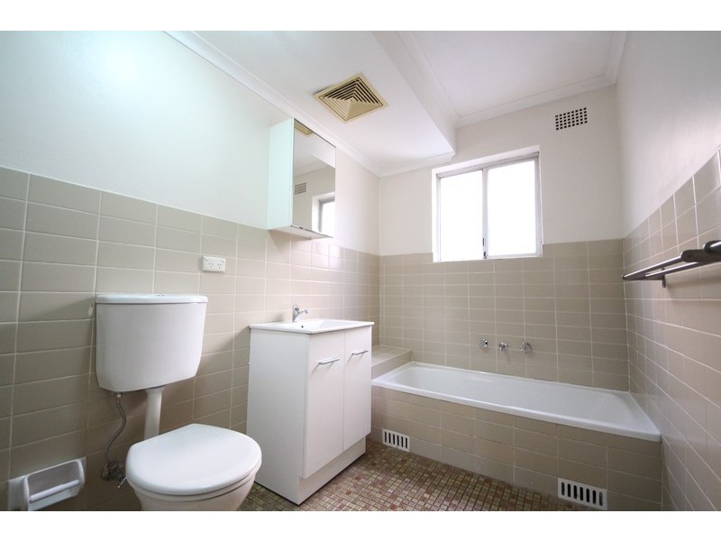 8/183 Hampden Road, Wareemba NSW 2046