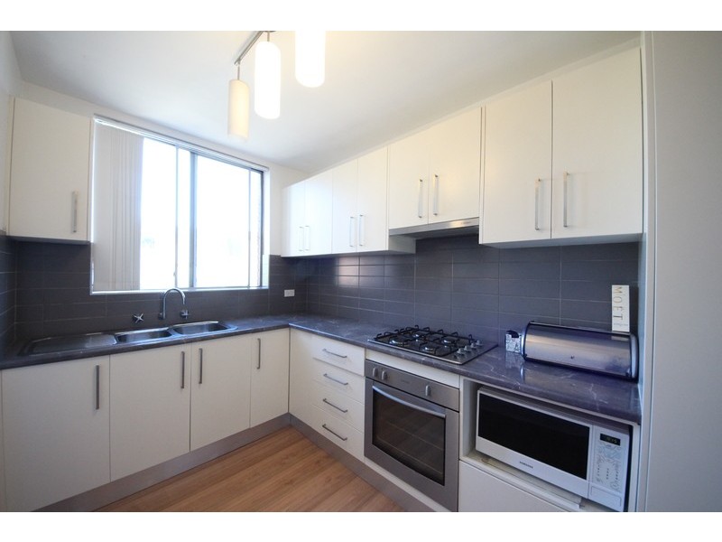 6/2 Bortfield Drive, Chiswick NSW 2046