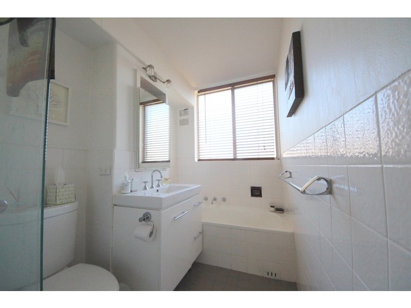 6/2 Bortfield Drive, Chiswick NSW 2046