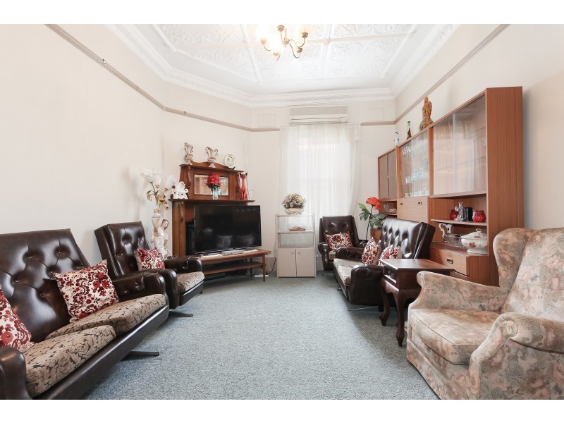 229 Lyons Road, Russell Lea NSW 2046