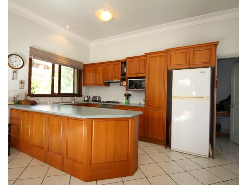 12 Derowie Avenue, Homebush NSW 2140