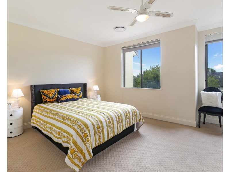 11 Hycraft Walk, Five Dock NSW 2046