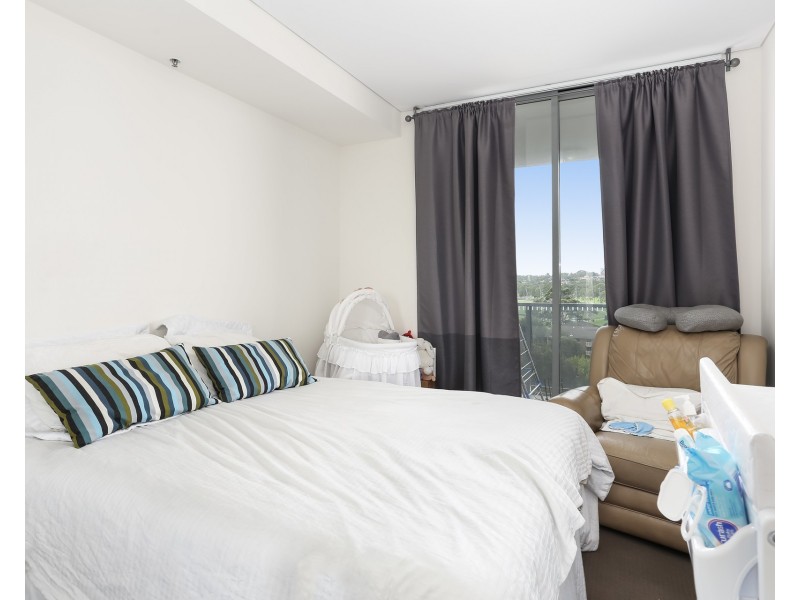 902/15 Charles Street, Canterbury NSW 2193