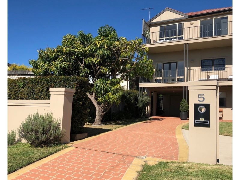 5 Hinkler Court, Drummoyne NSW 2047