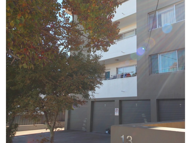 2/13 Queensborough Road, Croydon Park NSW 2133