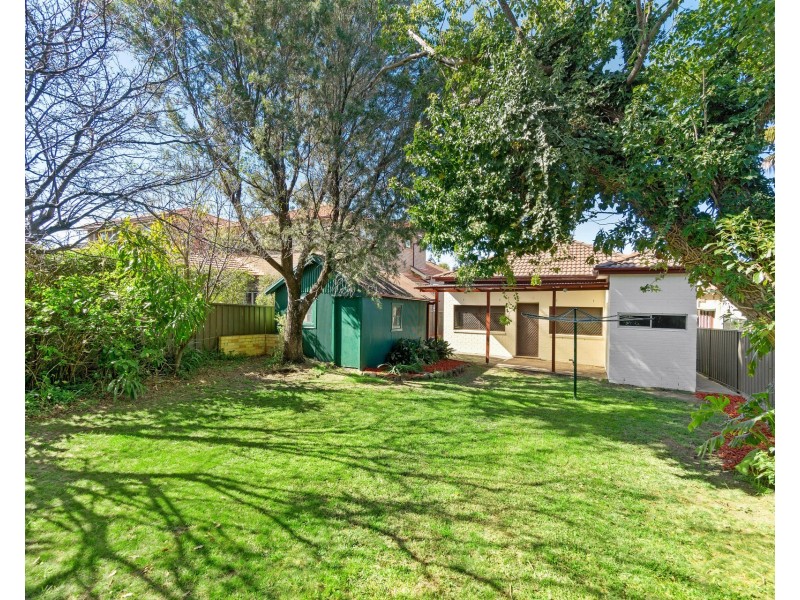 19 Beresford Avenue, Croydon Park NSW 2133