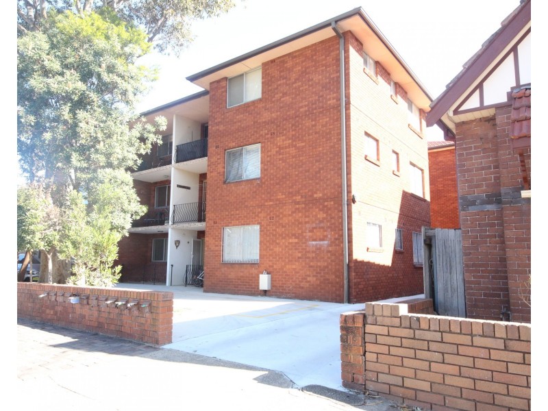 8/12-14 Woodbury Street, Marrickville NSW 2204