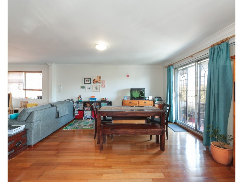 2/60 Kings Road, Five Dock NSW 2046