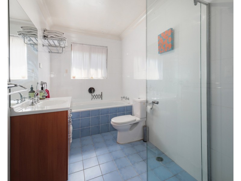 2/60 Kings Road, Five Dock NSW 2046