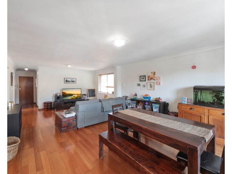 2/60 Kings Road, Five Dock NSW 2046