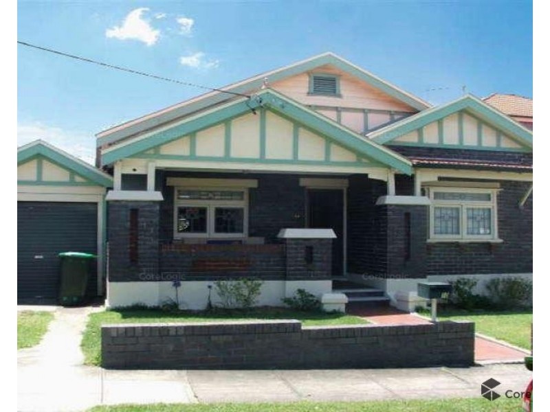 10 Duke Avenue, Rodd Point NSW 2046