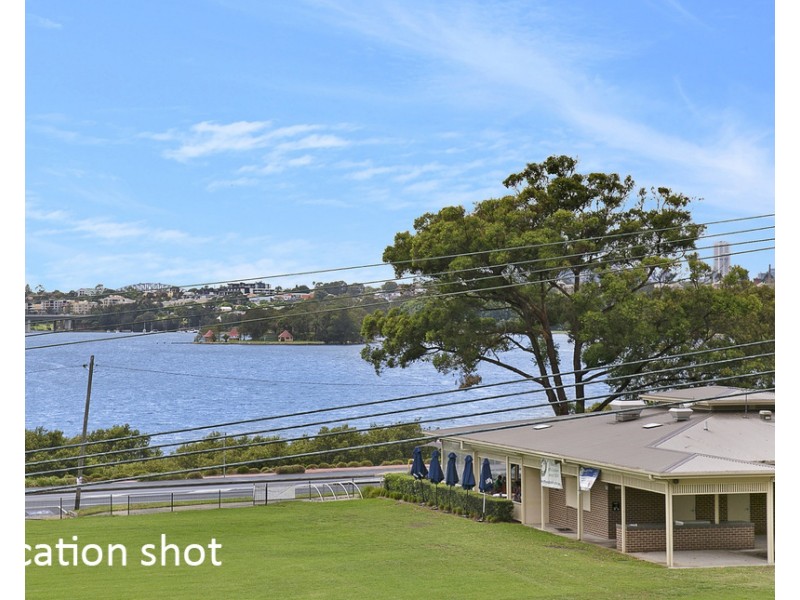 10 Duke Avenue, Rodd Point NSW 2046