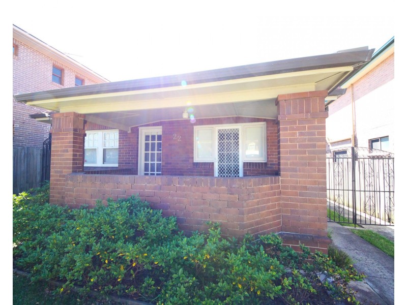 22 First Avenue, Rodd Point NSW 2046