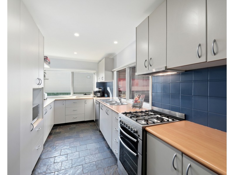 87 Baumans Road, Peakhurst NSW 2210