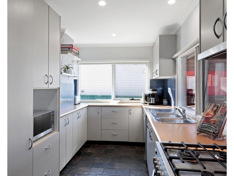 87 Baumans Road, Peakhurst NSW 2210