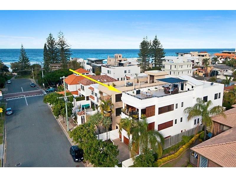 2/12 Peerless Avenue, Mermaid Beach QLD 4218