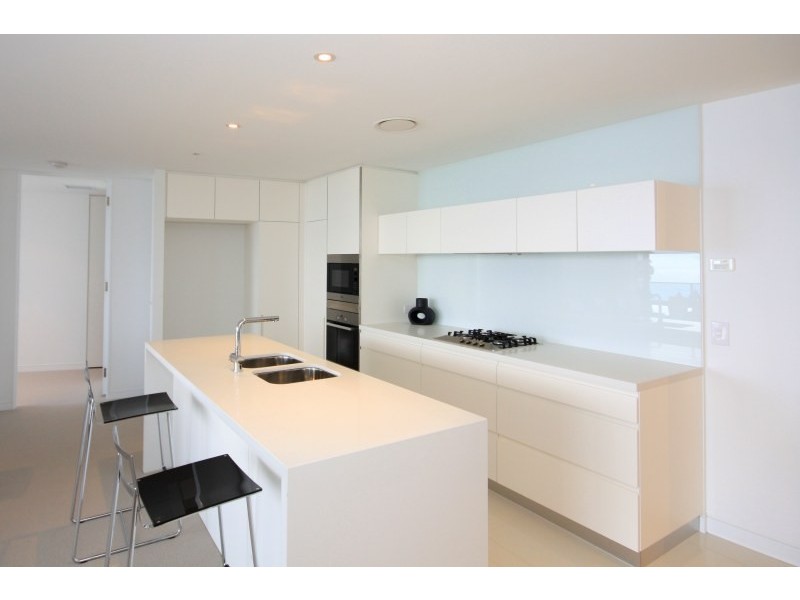 1 Oracle Boulevard, Broadbeach QLD 4218