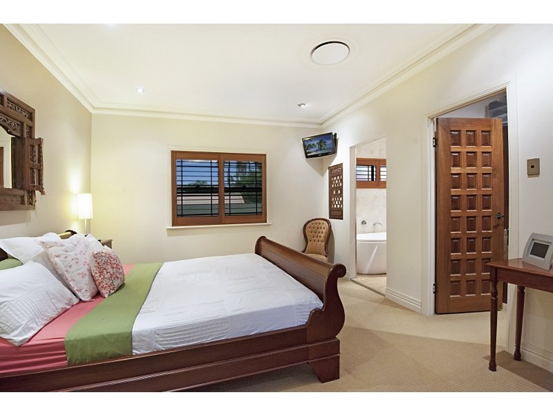 Burleigh Heads QLD 4220