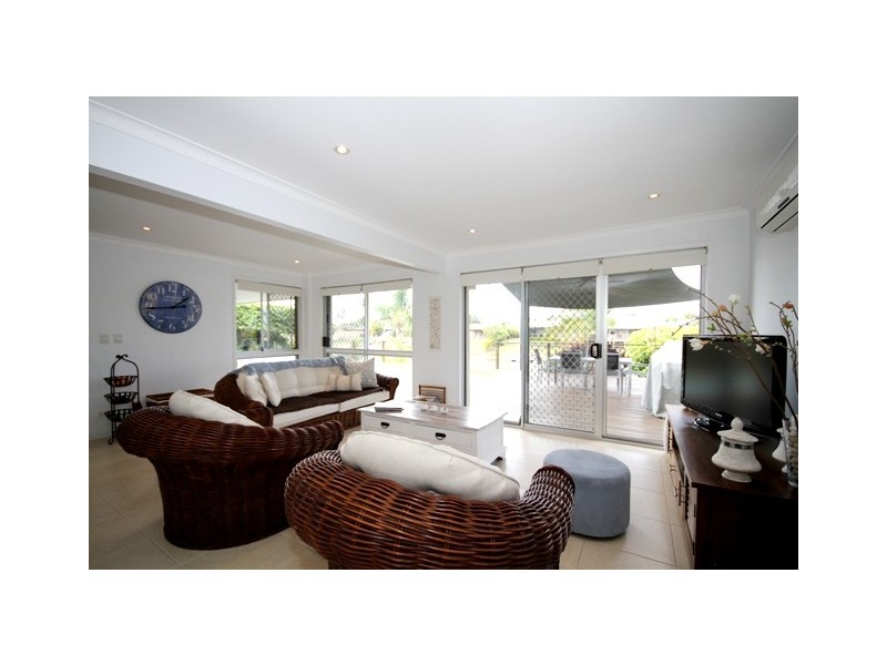 Broadbeach Waters QLD 4218