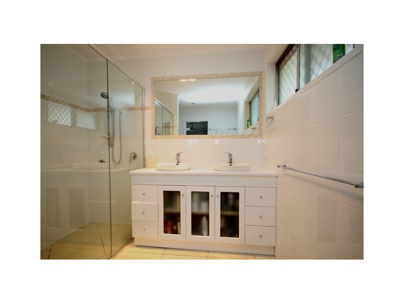 Broadbeach Waters QLD 4218