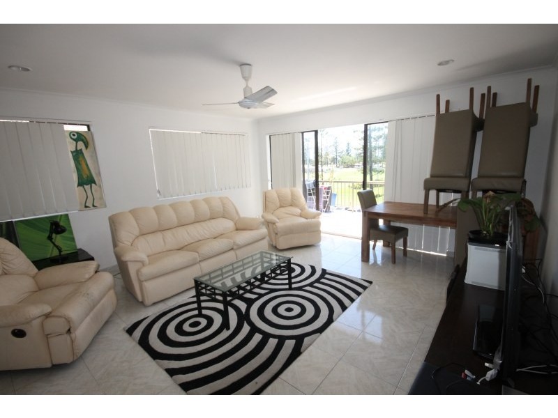 Broadbeach QLD 4218