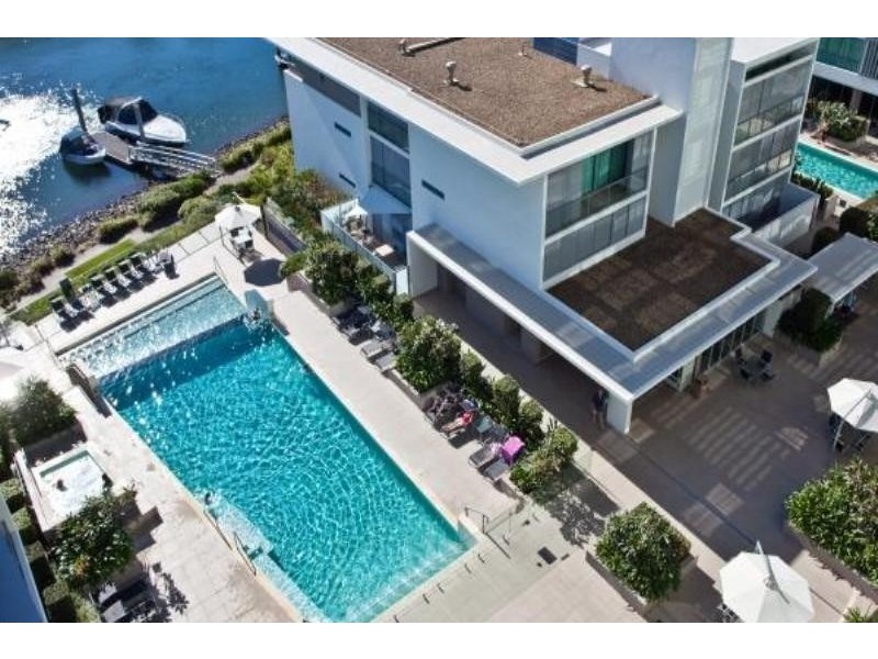2701/33 T E Peters Drive, Broadbeach Waters QLD 4218