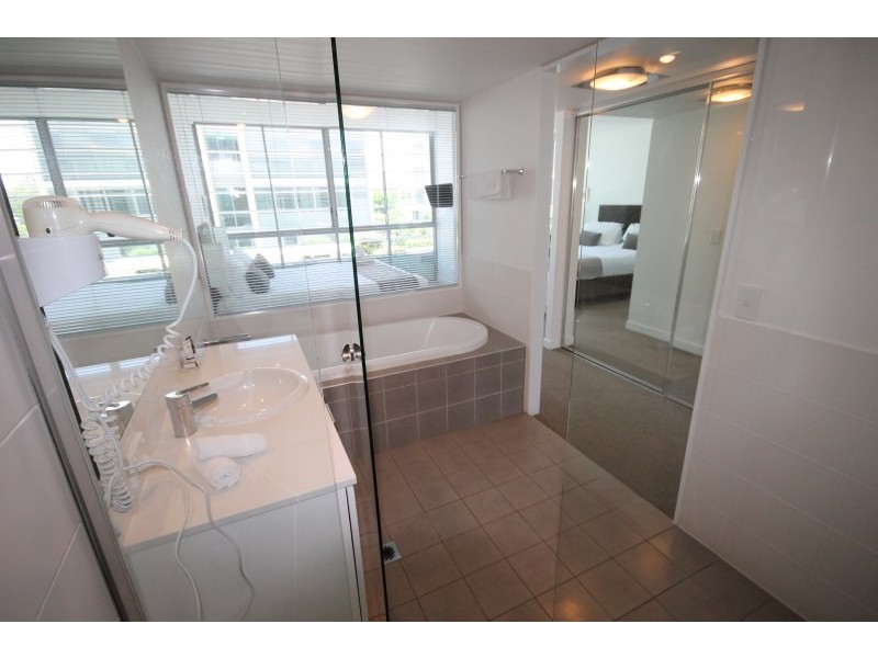 Broadbeach QLD 4218