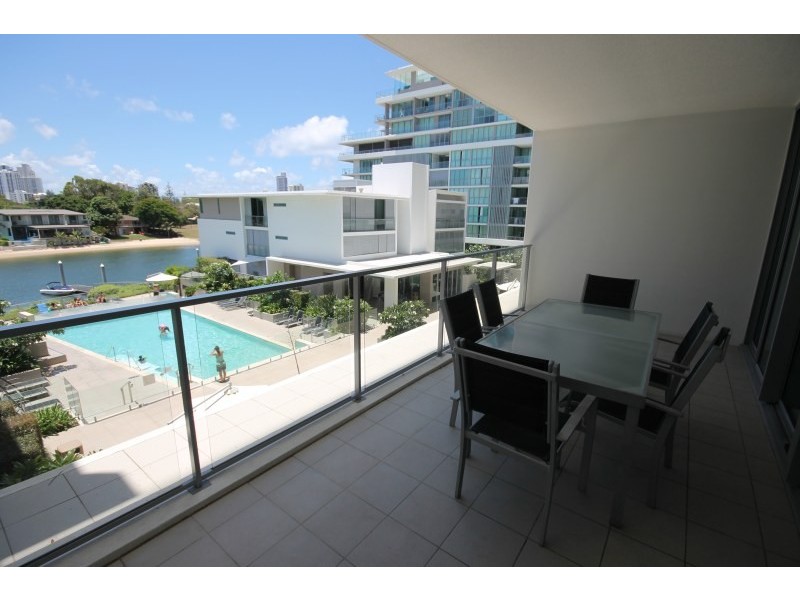 Broadbeach QLD 4218