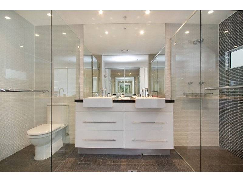 Broadbeach QLD 4218