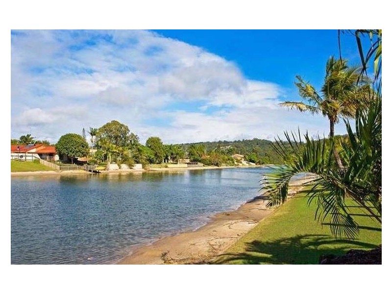 Elanora QLD 4221