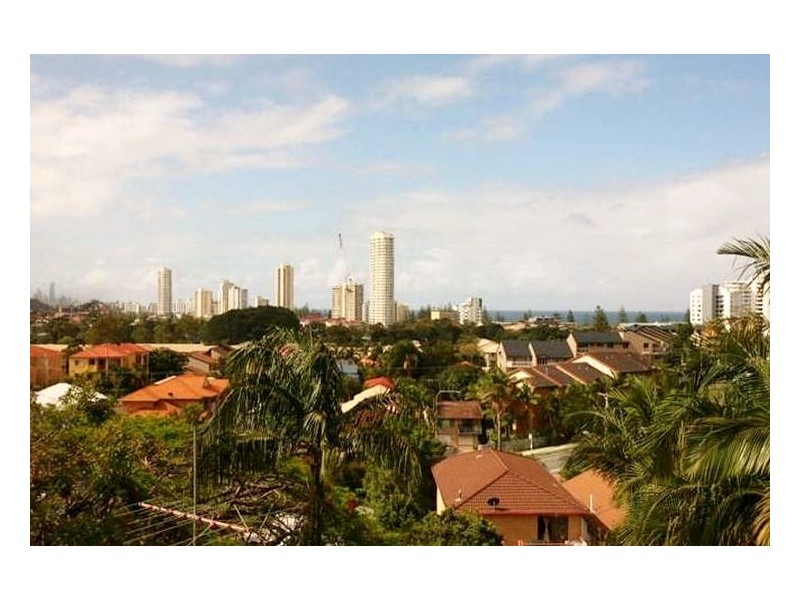 21 East Street, Burleigh Heads QLD 4220