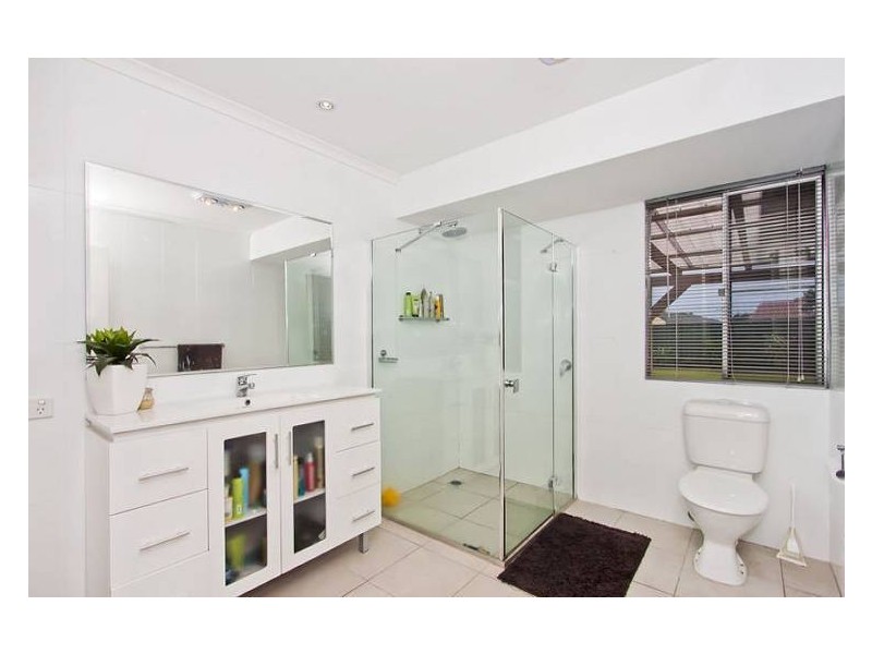 Elanora QLD 4221