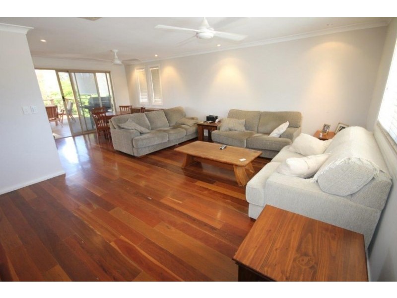 Broadbeach Waters QLD 4218