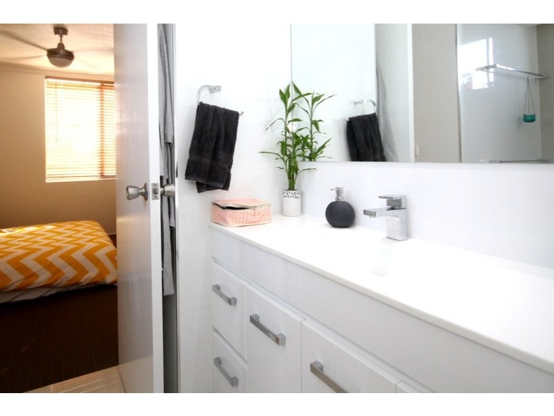 Mermaid Beach QLD 4218