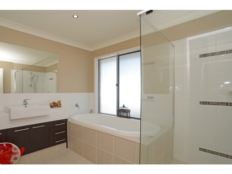20 Everstar Street, Reedy Creek QLD 4227