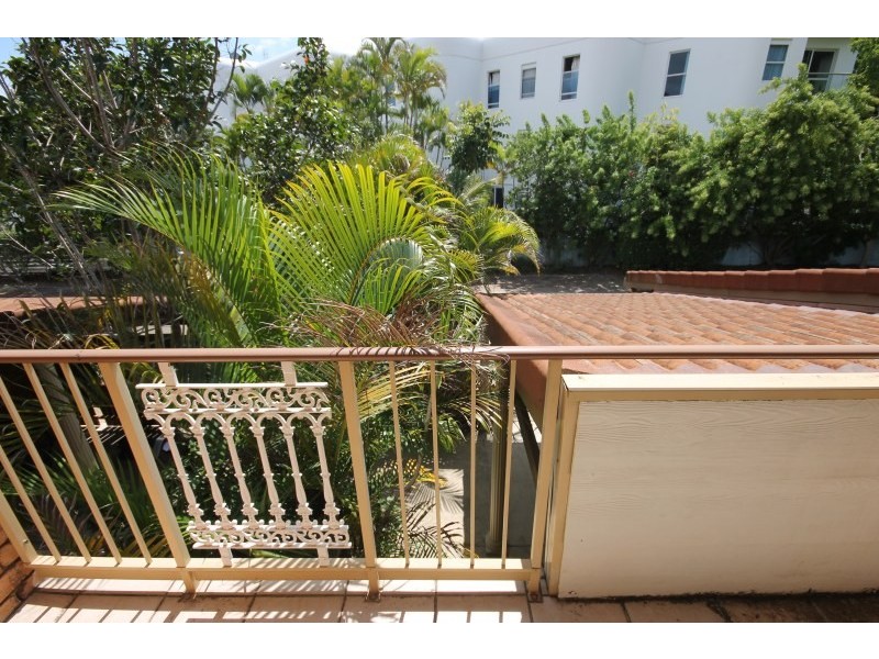 Broadbeach Waters QLD 4218