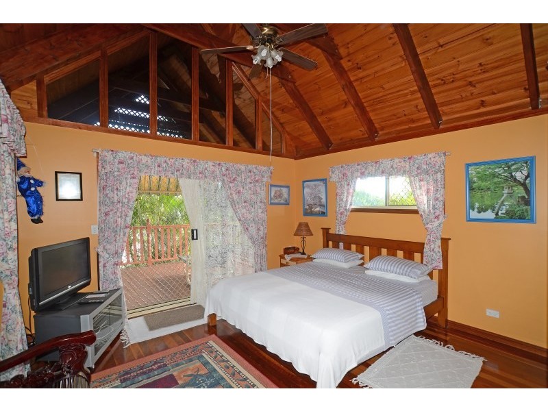 36-40 Dipper Drive, Burleigh Waters QLD 4220