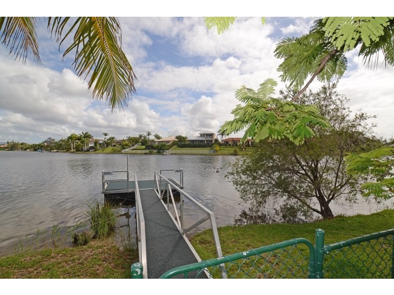 36-40 Dipper Drive, Burleigh Waters QLD 4220