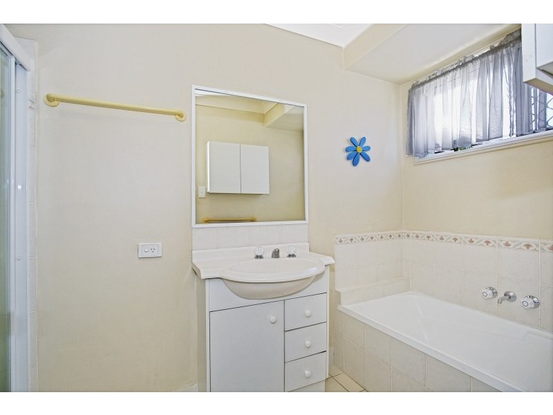 Burleigh Waters QLD 4220