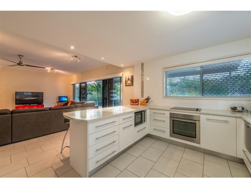 28 Dandar Drive, Southport QLD 4215
