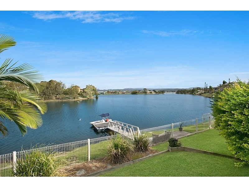 54 Honeyeater Drive, Burleigh Waters QLD 4220
