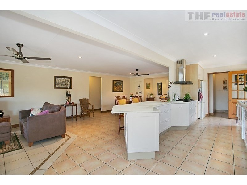 54 Honeyeater Drive, Burleigh Waters QLD 4220