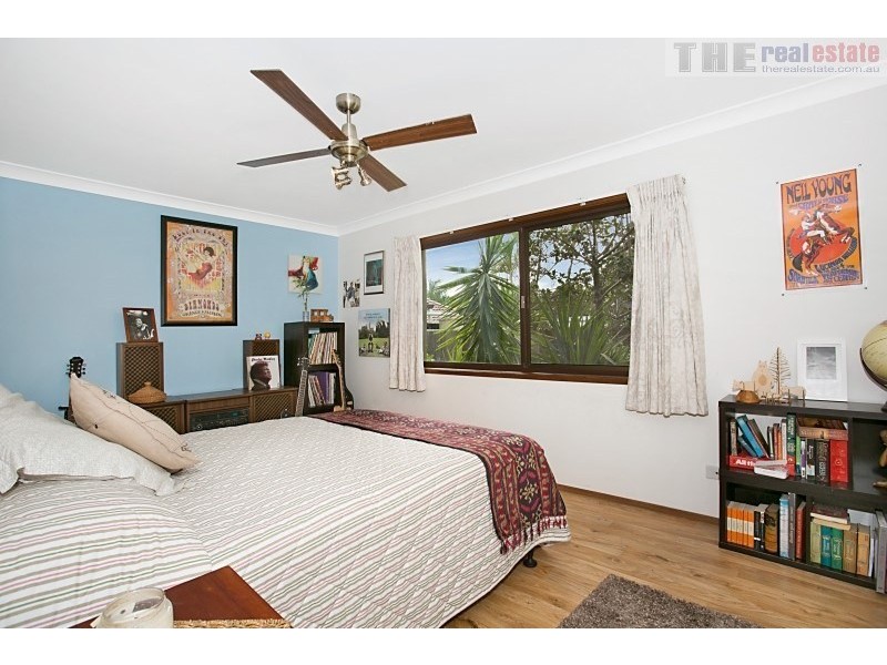 54 Honeyeater Drive, Burleigh Waters QLD 4220