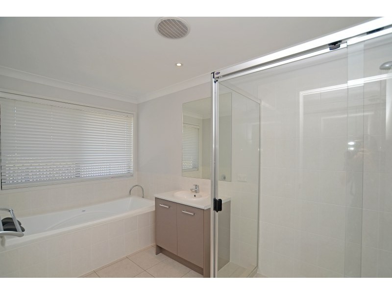 37 Skywatch Circuit, Reedy Creek QLD 4227