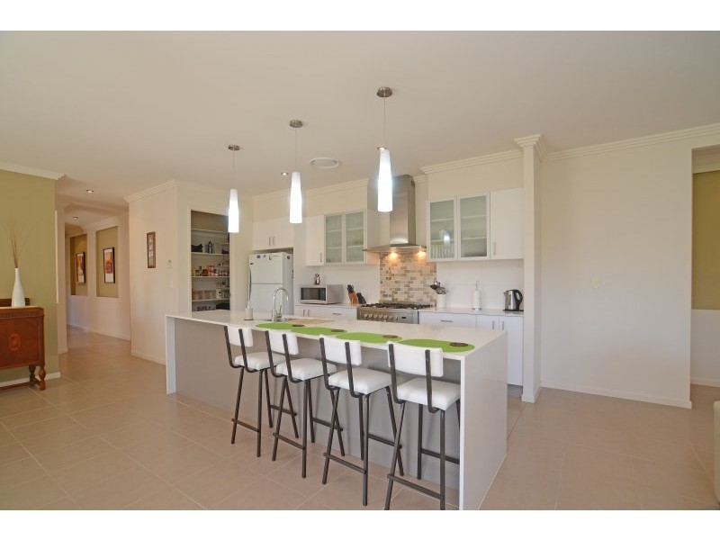 4 Grampian Circuit, Reedy Creek QLD 4227
