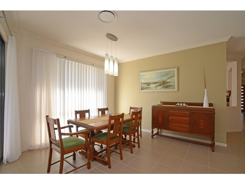 4 Grampian Circuit, Reedy Creek QLD 4227
