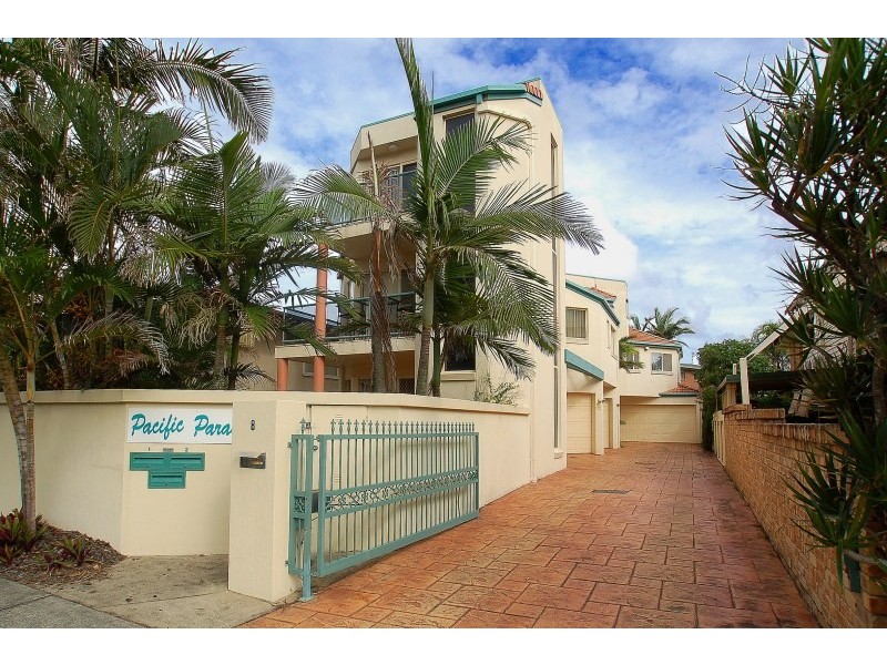 2/8 Santa Monica Road, Miami QLD 4220