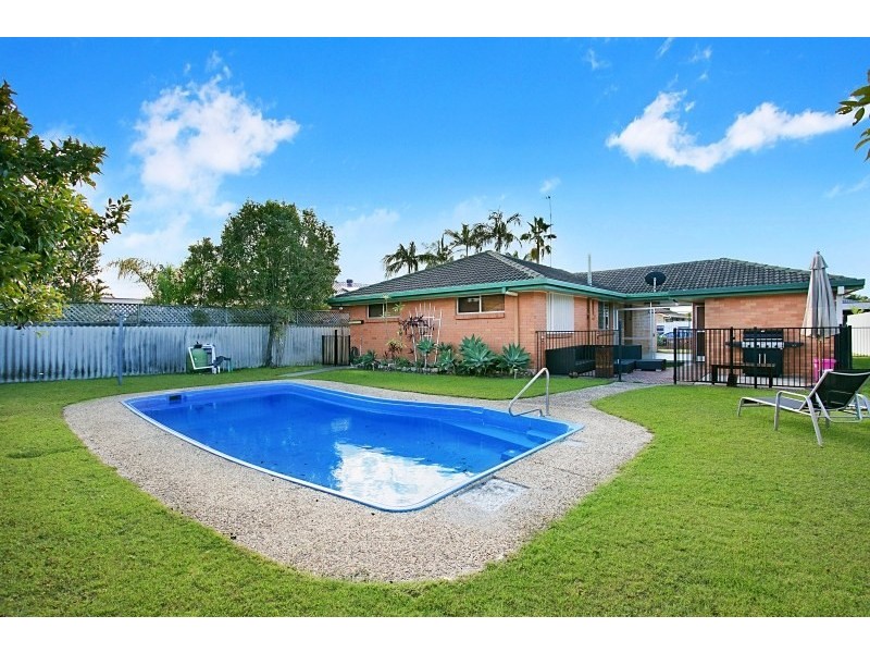 20 Dabchick Drive, Burleigh Waters QLD 4220