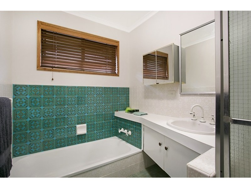 20 Dabchick Drive, Burleigh Waters QLD 4220