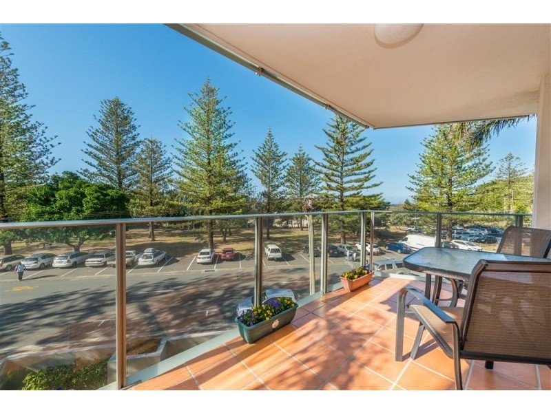 8/30 The Esplanade, Burleigh Heads QLD 4220
